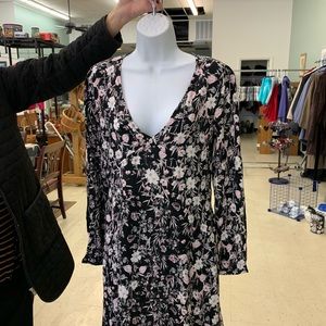 Beautiful dress size 6